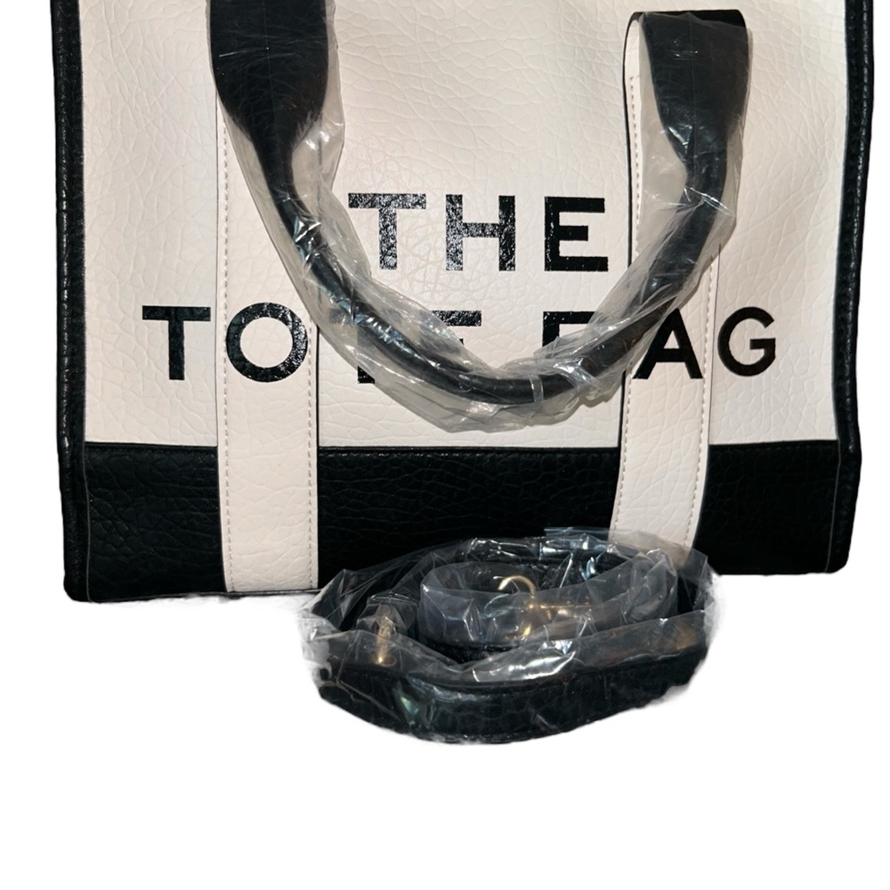 The Tote Bag - Picture 2 of 7